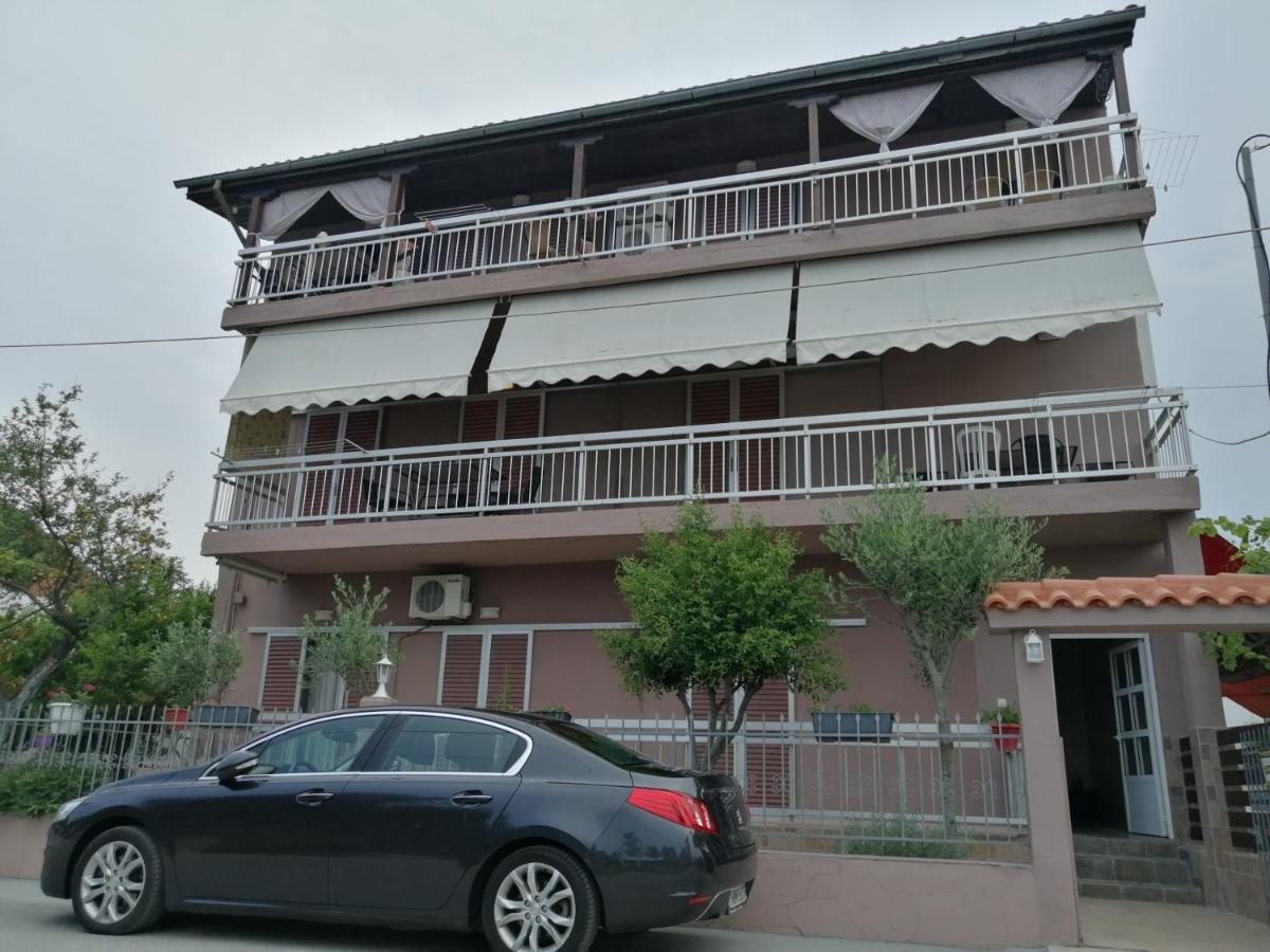 Aparthotel Ο Ακλόνητος Néa Meságkala Zewnętrze zdjęcie